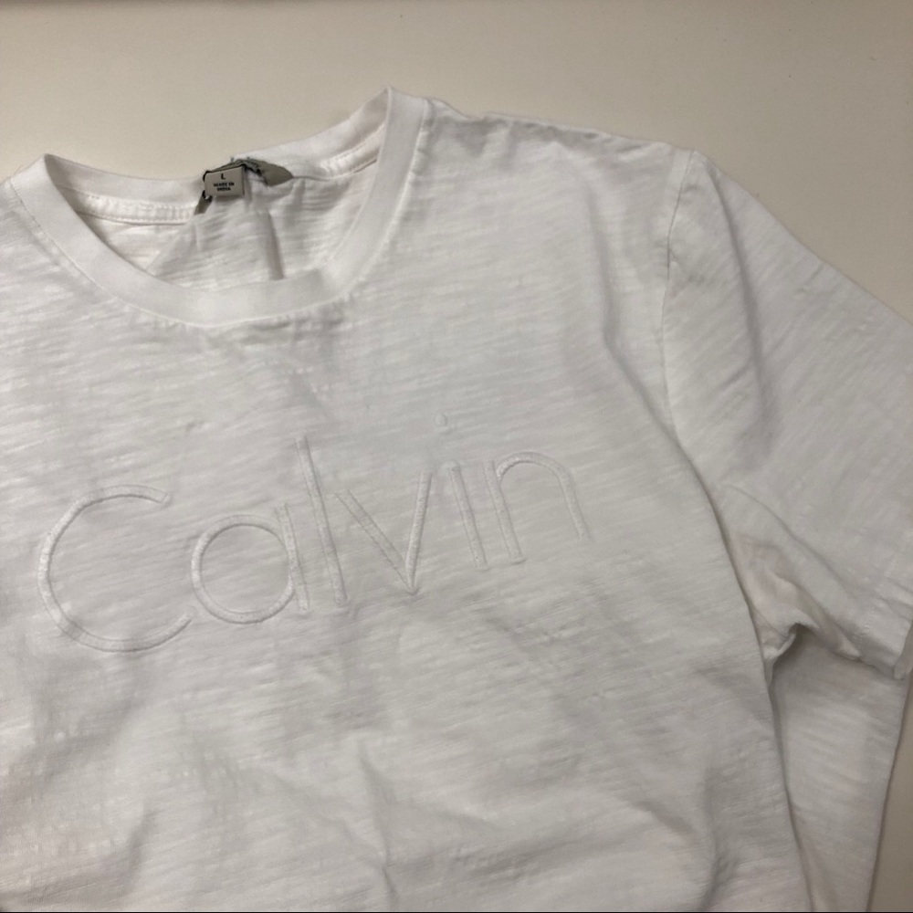 MOVING SALE!! 🌟 CALVIN KLEIN EMBROIDERED SHIRT